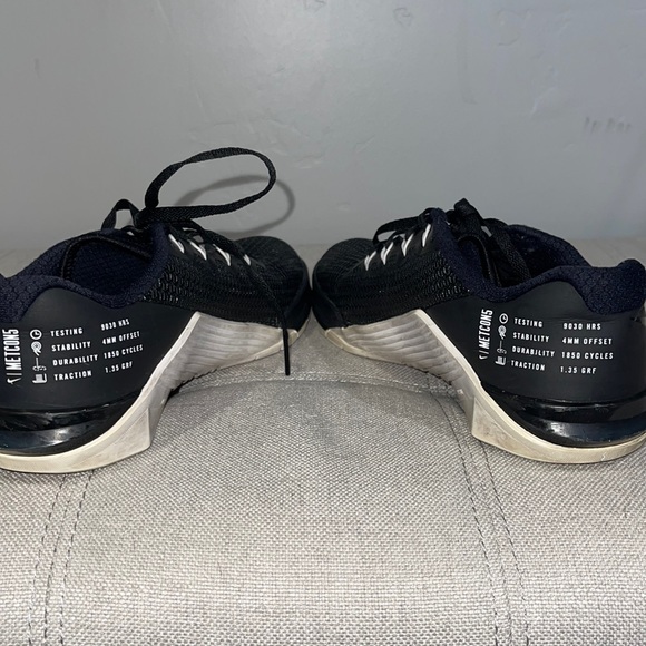 Nike metcon5 shoes - Picture 2 of 6